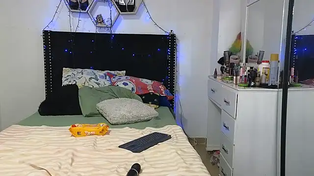 charlotte_077 webcam