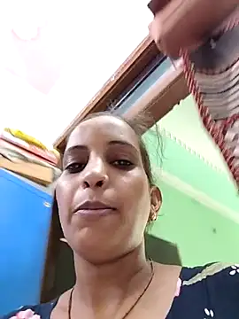 Sexy-Kajal2 webcam