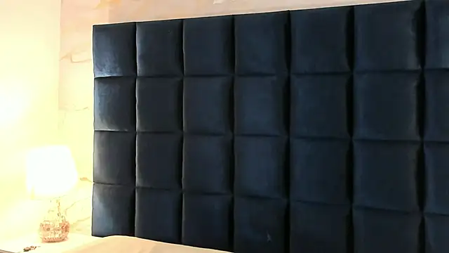 EmmaJhoons webcam
