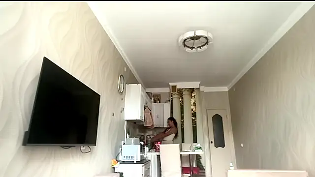 kamila_18_french webcam