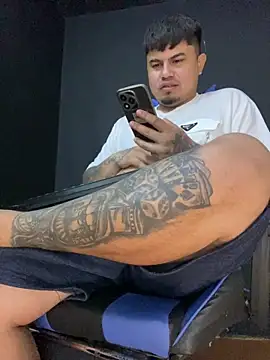DickMasterfindom webcam