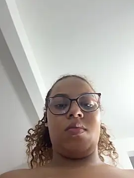 AlesiaCooper webcam