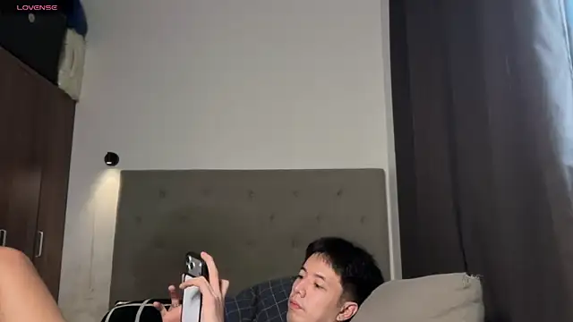 Addictiveboi webcam