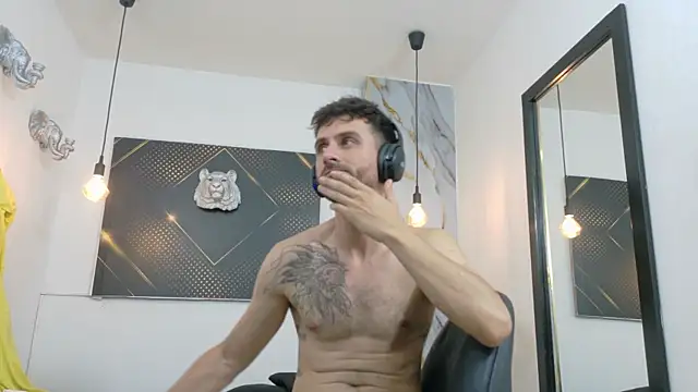 KingOfTemptation webcam
