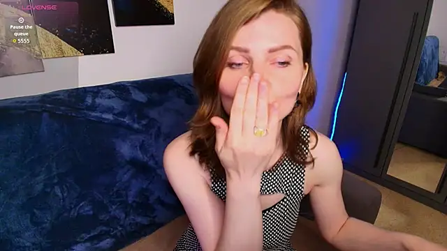 Liza__Evans live cam on StripChat