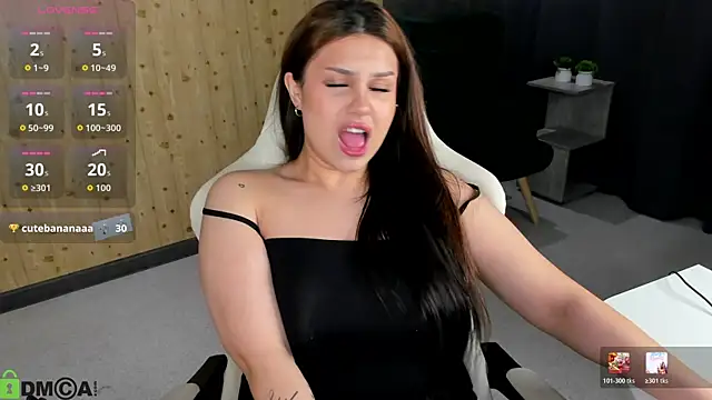 nicolewoss webcam