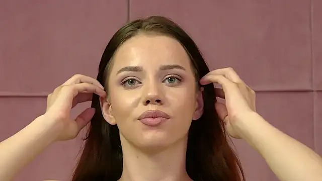LunnaHayes webcam