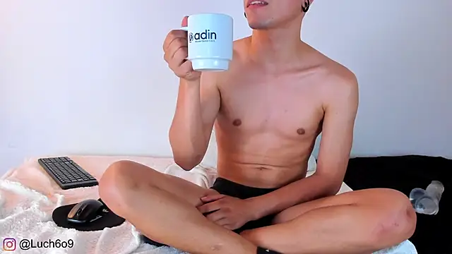 Luch609 webcam