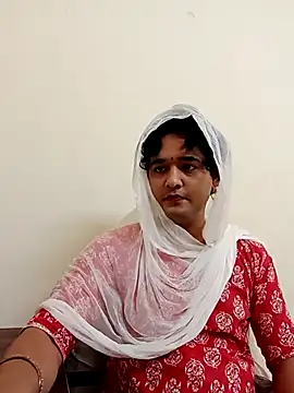sissyneha live cam on StripChat