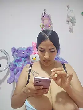 sofia_milky webcam