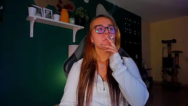 evy_orange1 webcam