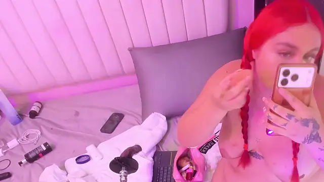 sharlotthe_bigass webcam