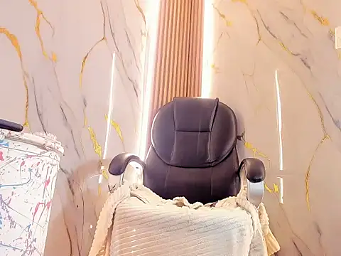 Marian_Cristal webcam