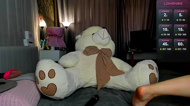LeyaKale webcam