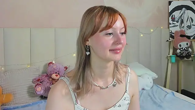 AdeleSilvy webcam