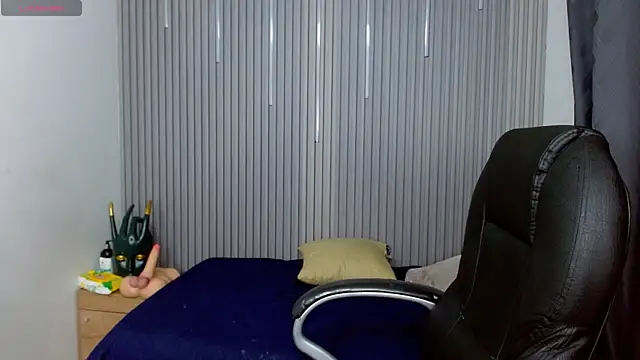 Julian_Smith21 webcam