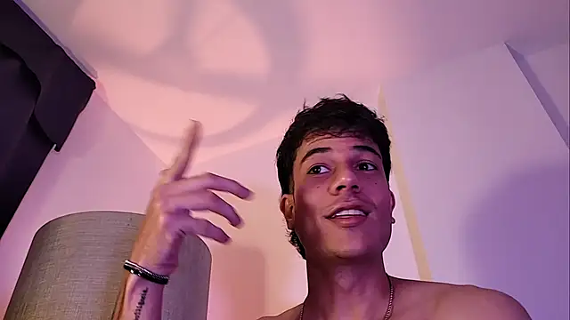 Derek_stud_ webcam