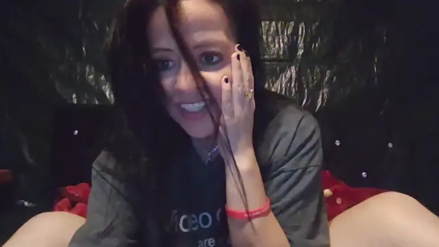 Love_Ashlii webcam