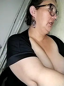 _Saraqueen-- webcam
