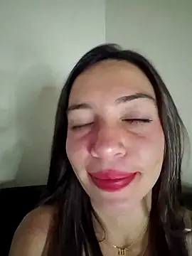 loveuu-bae webcam