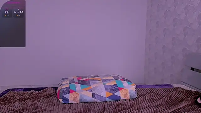 Janie_JJ_Curvie webcam