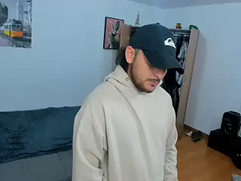 tuyo1995 webcam