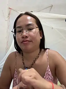 Ponthip live sex cam