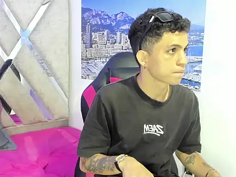 cameron_lux77