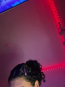 Kellomisyrose - Trans webcam sex chat