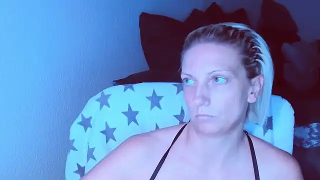 SexyJulia21 webcam