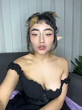 baby_akuma webcam