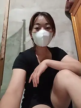 -Trinina- live cam on StripChat