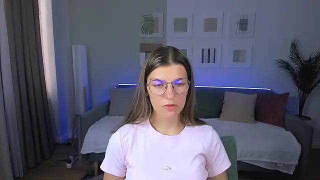 AnnaThorne webcam