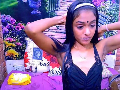 IndianPretty14u2Luv webcam