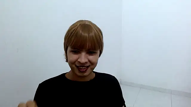 estefania224 webcam