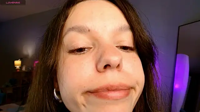 Maya_Campbell webcam