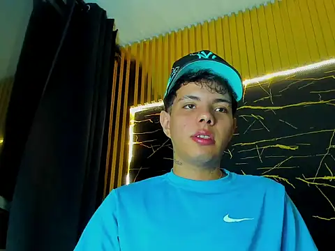 Alessandro_1610 webcam