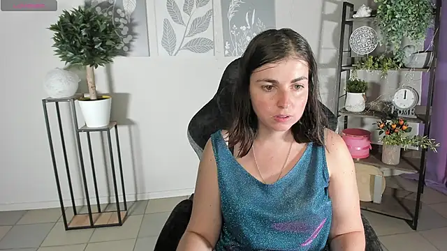 MartaEdams webcam