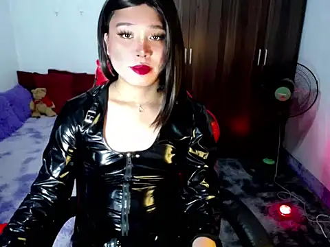 sofiathe1st live cam on StripChat