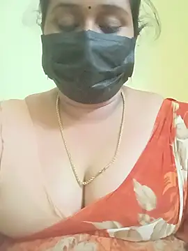 tamil_nivedha webcam
