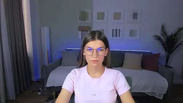 AnnaThorne webcam