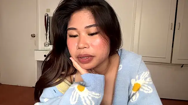 CathleenLaurole webcam