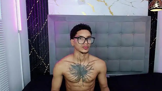kai_storm77 webcam