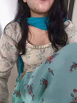 zoya_baby_ webcam