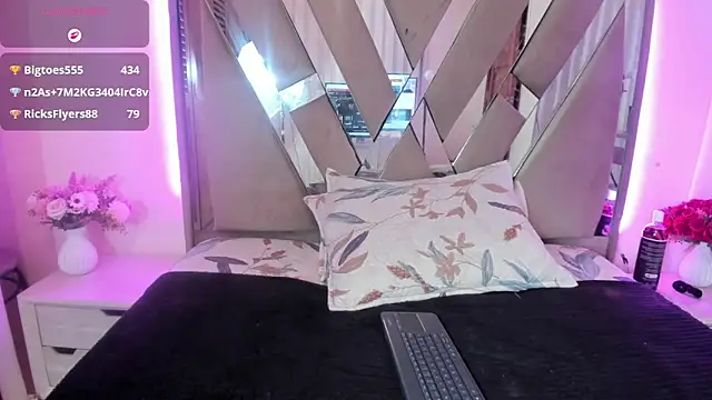 casey_lorens webcam
