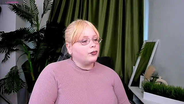 Stella_Brayn webcam