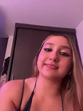 morainfire - MoraInFire's free webcam - UK Sex Cams