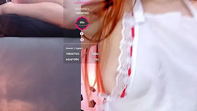 megan_whitee__ webcam