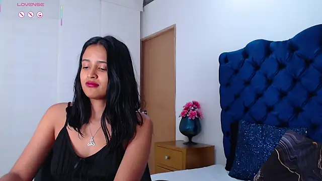 Lili666_ webcam