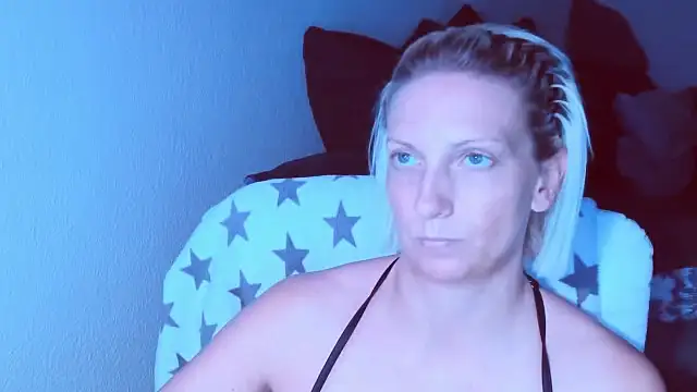 SexyJulia21 webcam